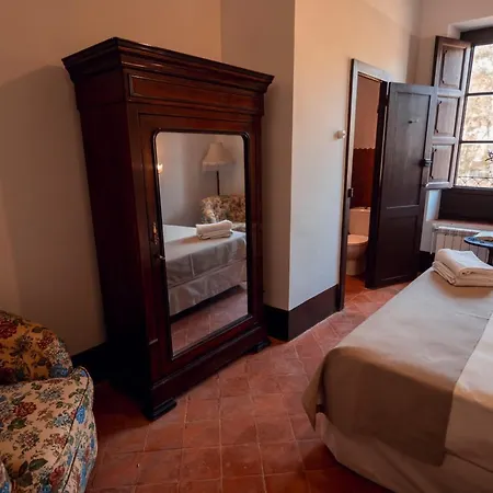 Castell Granadella Hotel *