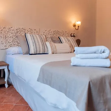 Castell Granadella إليامبويا