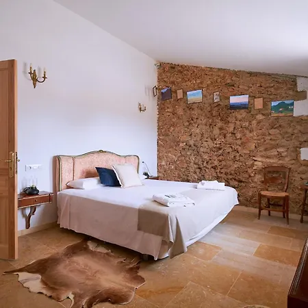 Castell Granadella إليامبويا
