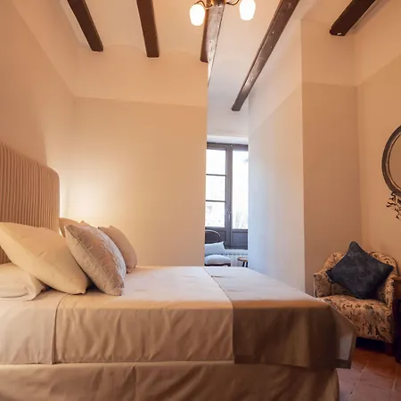 فندق Castell Granadella إليامبويا