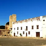 Castell Granadella מלון *