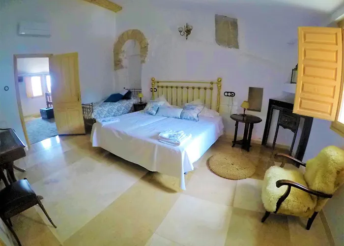 Castell Granadella 람폴라