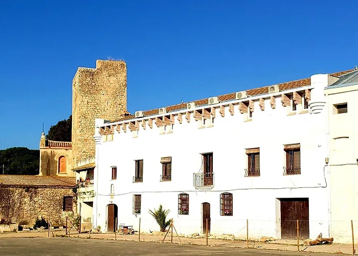 Castell Granadella 호텔 *